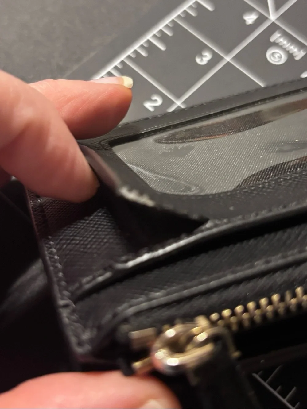 kate‎ spade black zip card wallet gold logo damage noted-id slot See PHOTOS